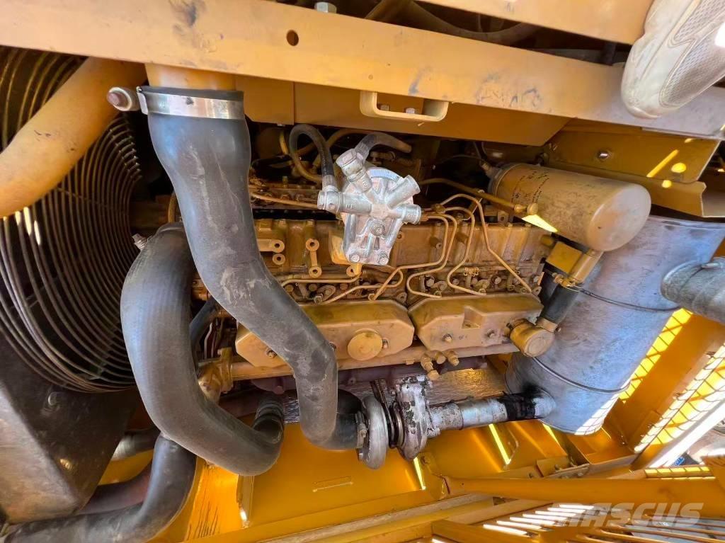 CAT 320 C L Roomikekskavaatorid