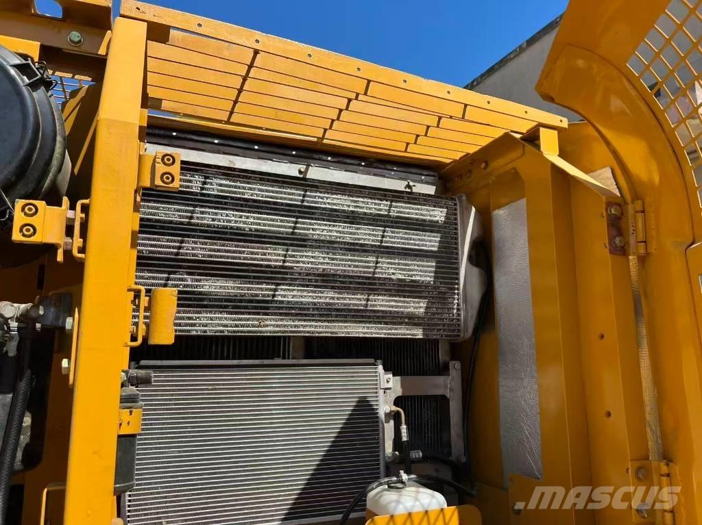 CAT 320 C L Roomikekskavaatorid