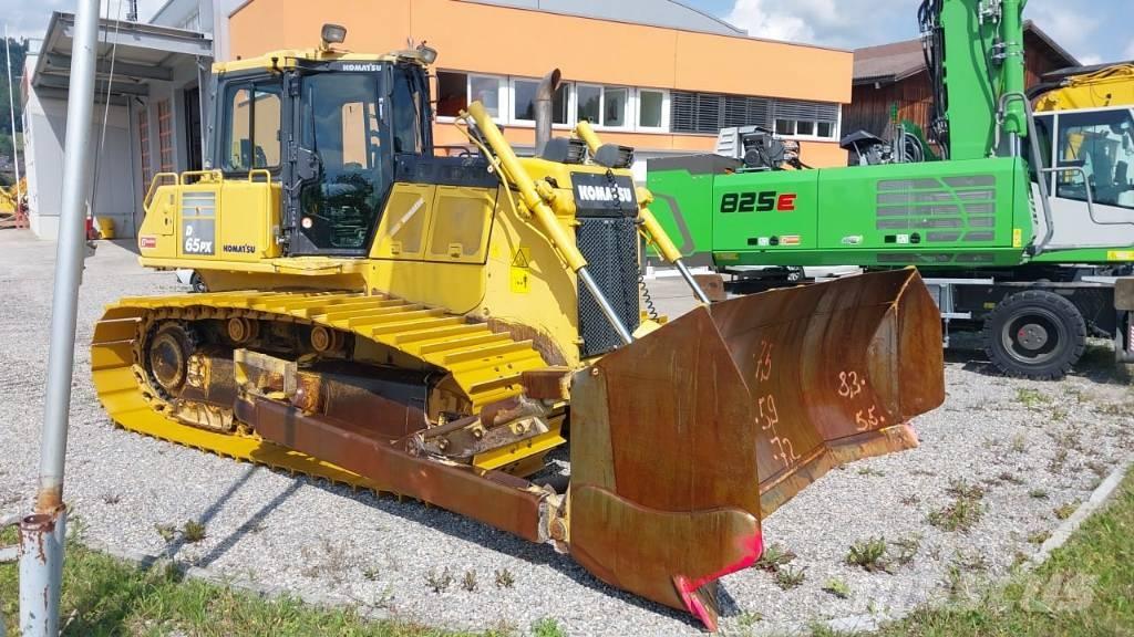 Komatsu D 65 PX-18 Buldooserid