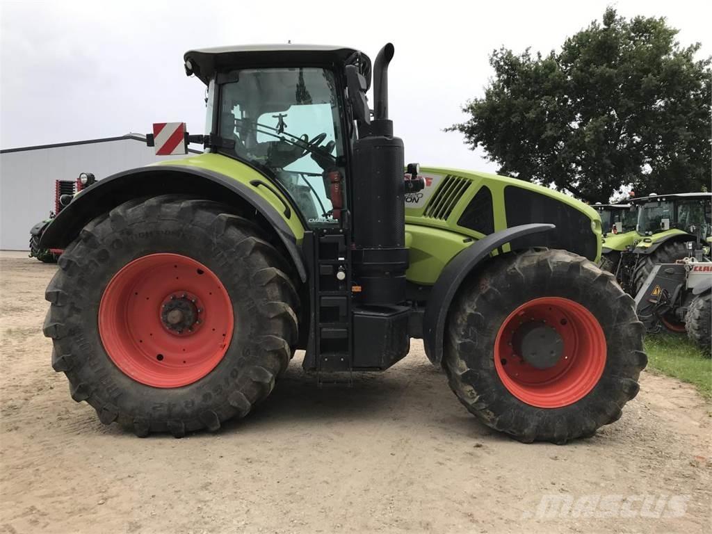 CLAAS Axion 920 Traktorid