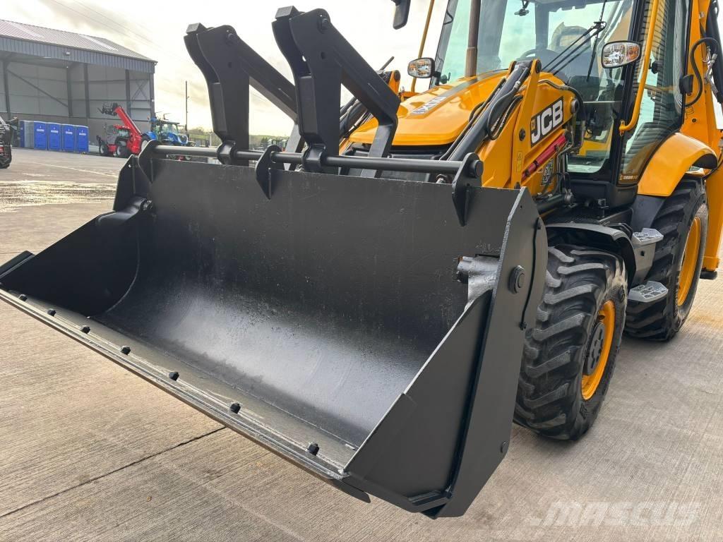 JCB 3CX PLUS Ratasekskavaatorid