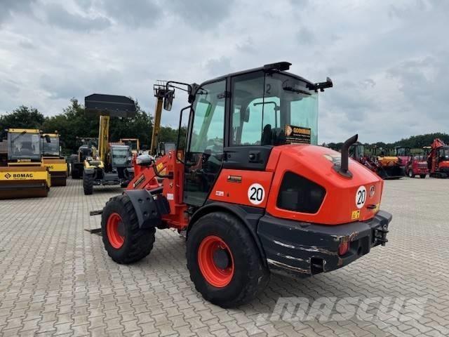 Kubota R 090 Rataslaadurid