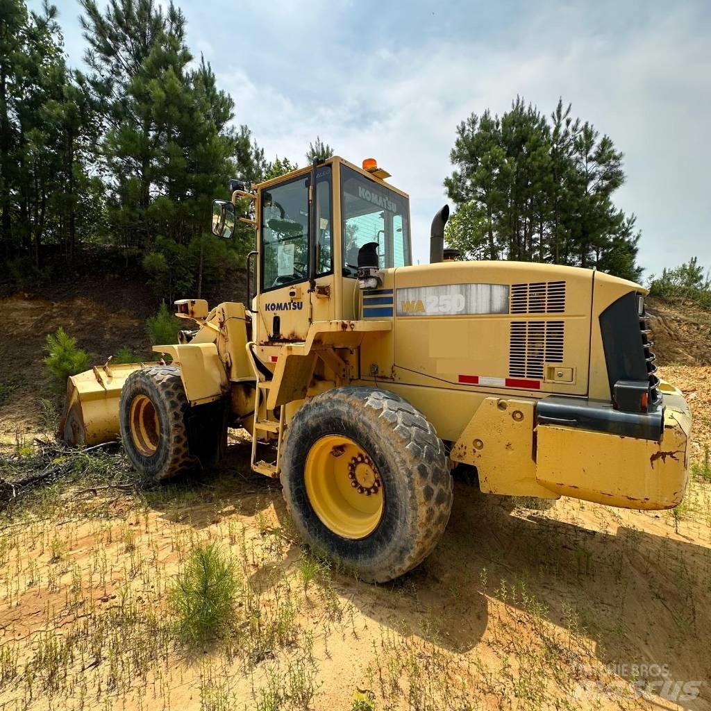 Komatsu WA 250 L-5 Rataslaadurid