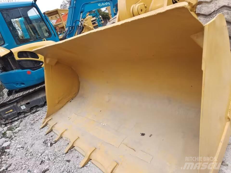 CAT 938G Rataslaadurid