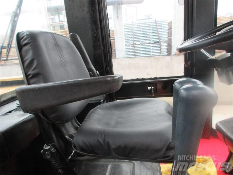 CAT 938G Rataslaadurid