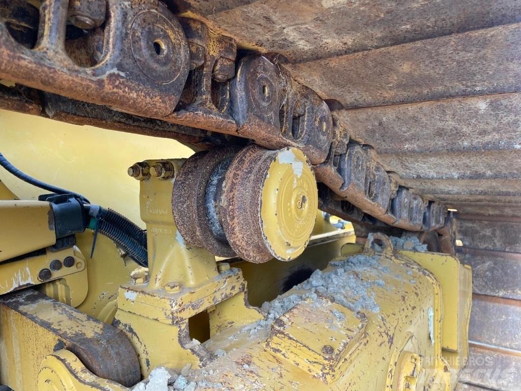 CAT D 5 LGP - D5 LGP Buldooserid