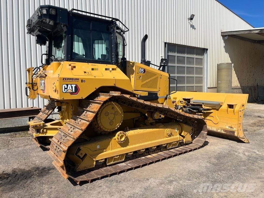 CAT D5 - D5 LGP Buldooserid