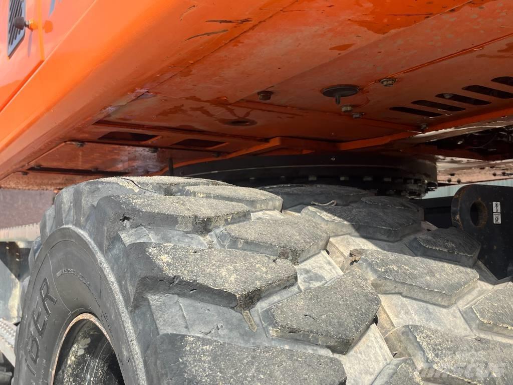 Doosan DX 160 W-3 Ratasekskavaatorid