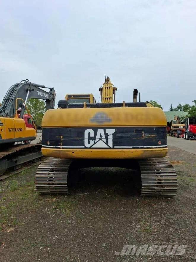 CAT 322 C Roomikekskavaatorid