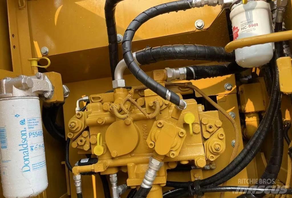 CAT 315 D Roomikekskavaatorid