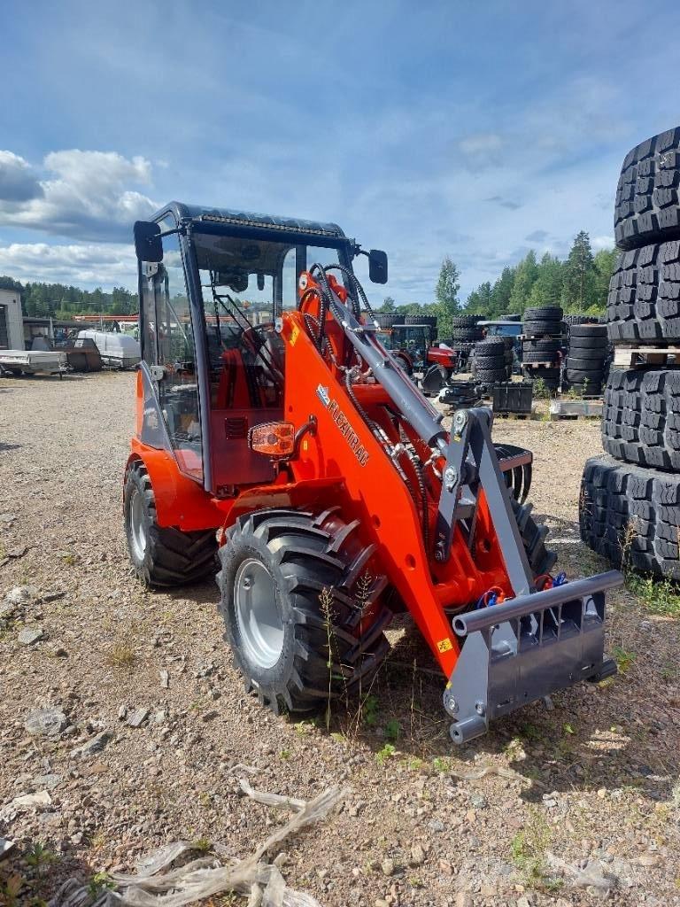 Flexi Trac 1226 cab Traktorid