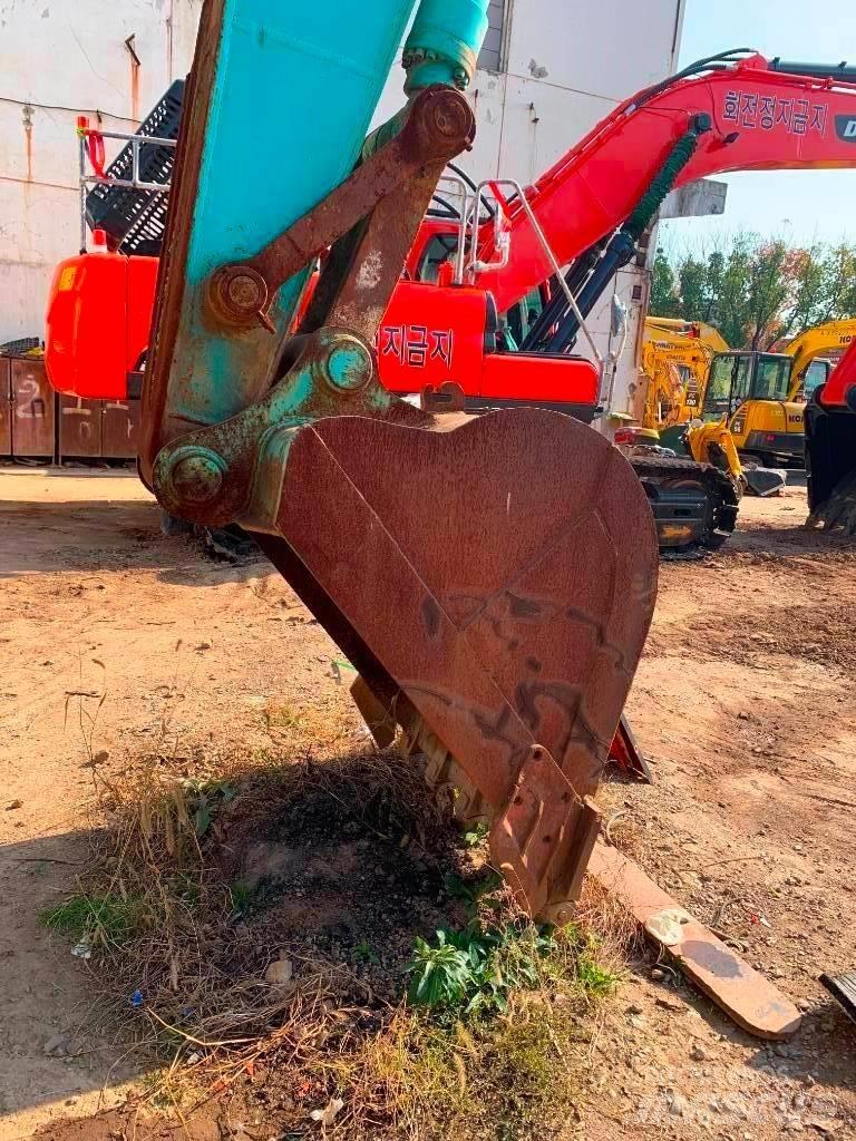 Kobelco SK 210 LC-8 Roomikekskavaatorid