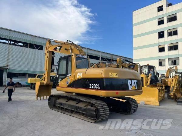 CAT 320 C Roomikekskavaatorid