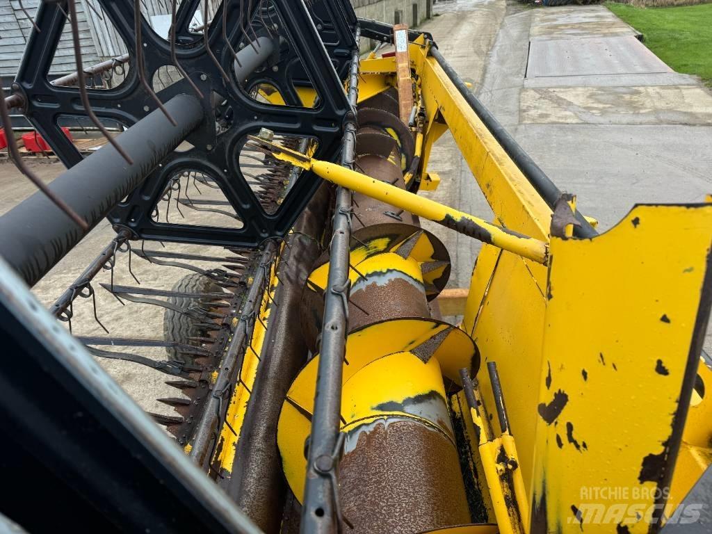 New Holland TX 66 Teraviljakombainid
