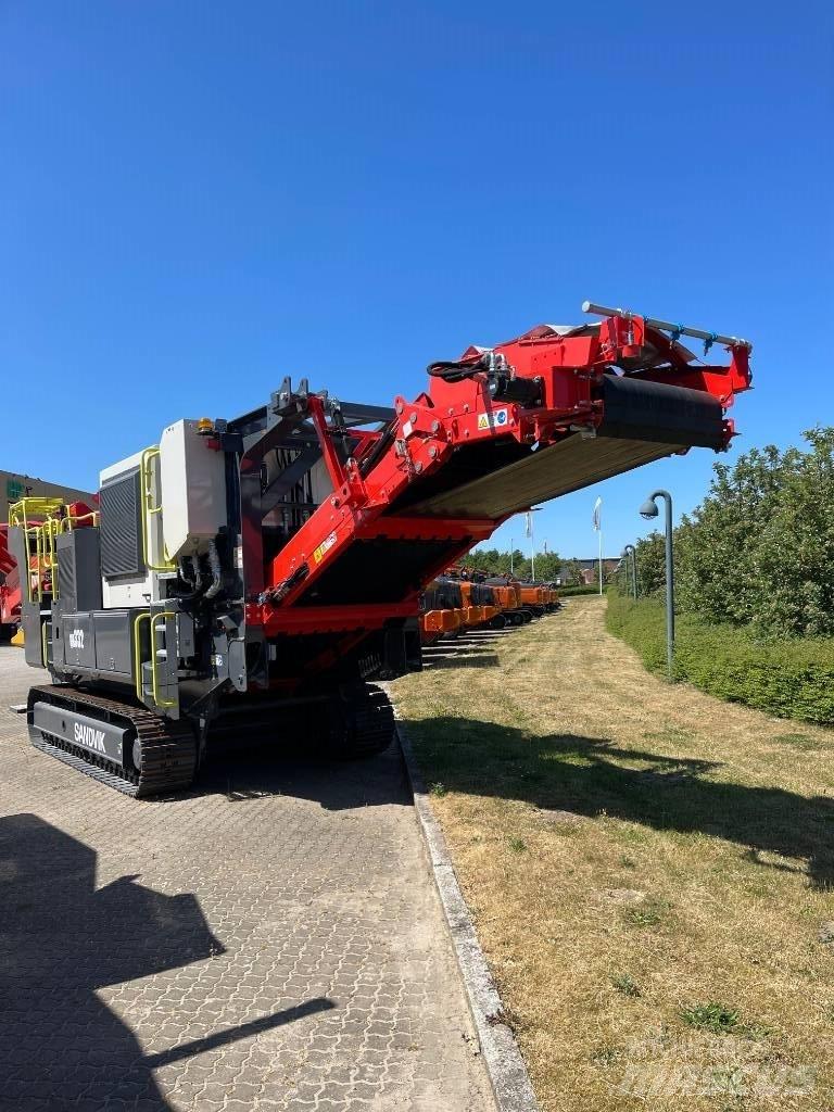Sandvik QH 332 Iseliikuvad purustid