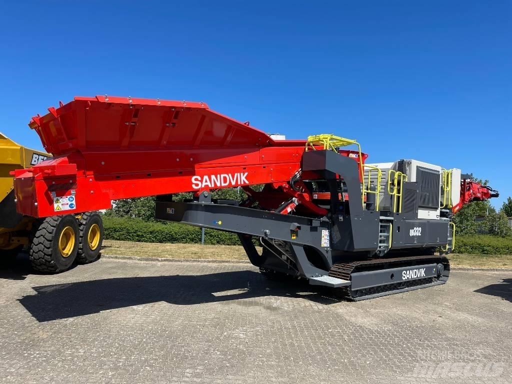 Sandvik QH 332 Iseliikuvad purustid