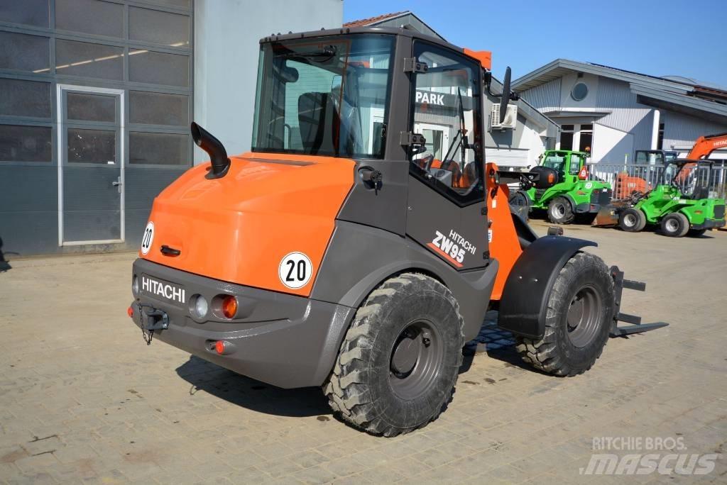 Hitachi ZW 95-6 C Rataslaadurid