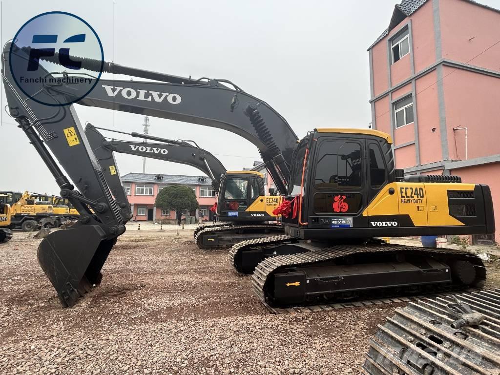 Volvo EC 240 Roomikekskavaatorid