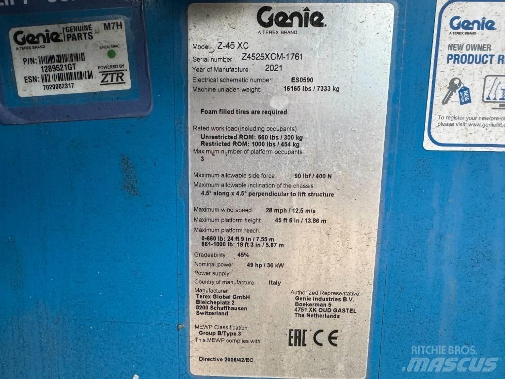 Genie Z 45/25 XC Iseliikuvad poomtõstukid