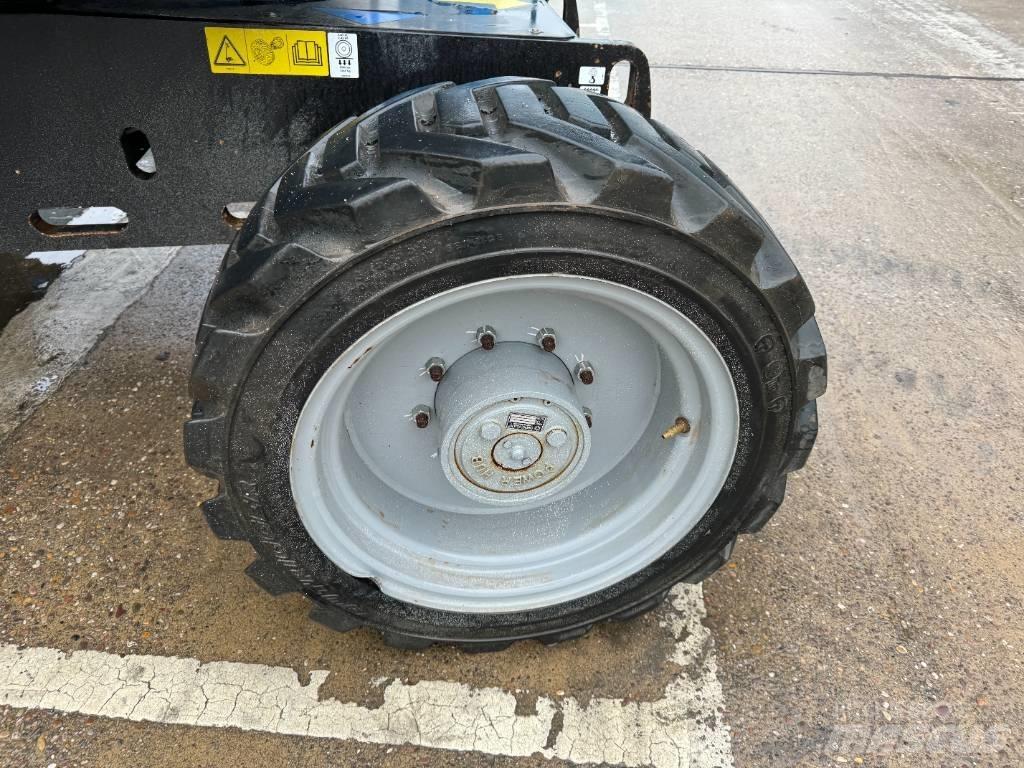 Genie Z 45/25 XC Iseliikuvad poomtõstukid