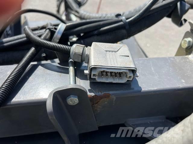 Holms 300-2,5 Tänavapuhastusmasinad