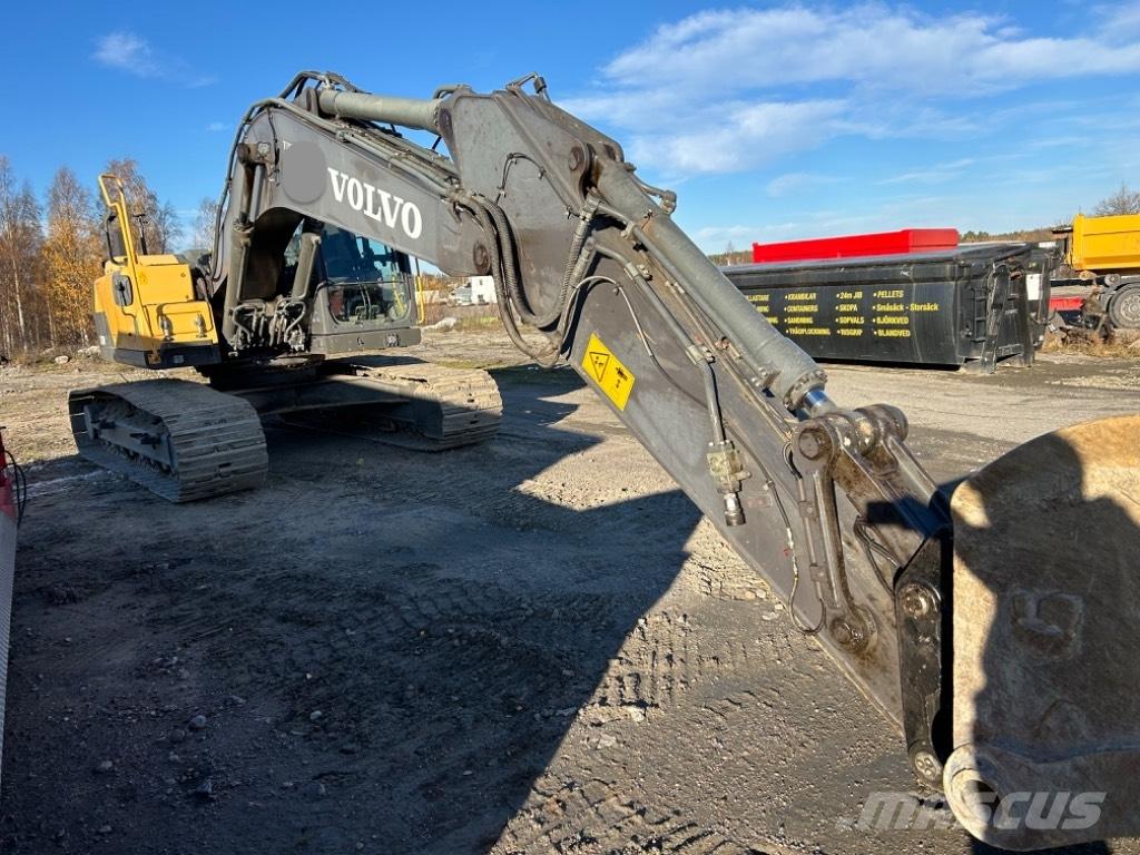 Volvo EC 220 DL Roomikekskavaatorid