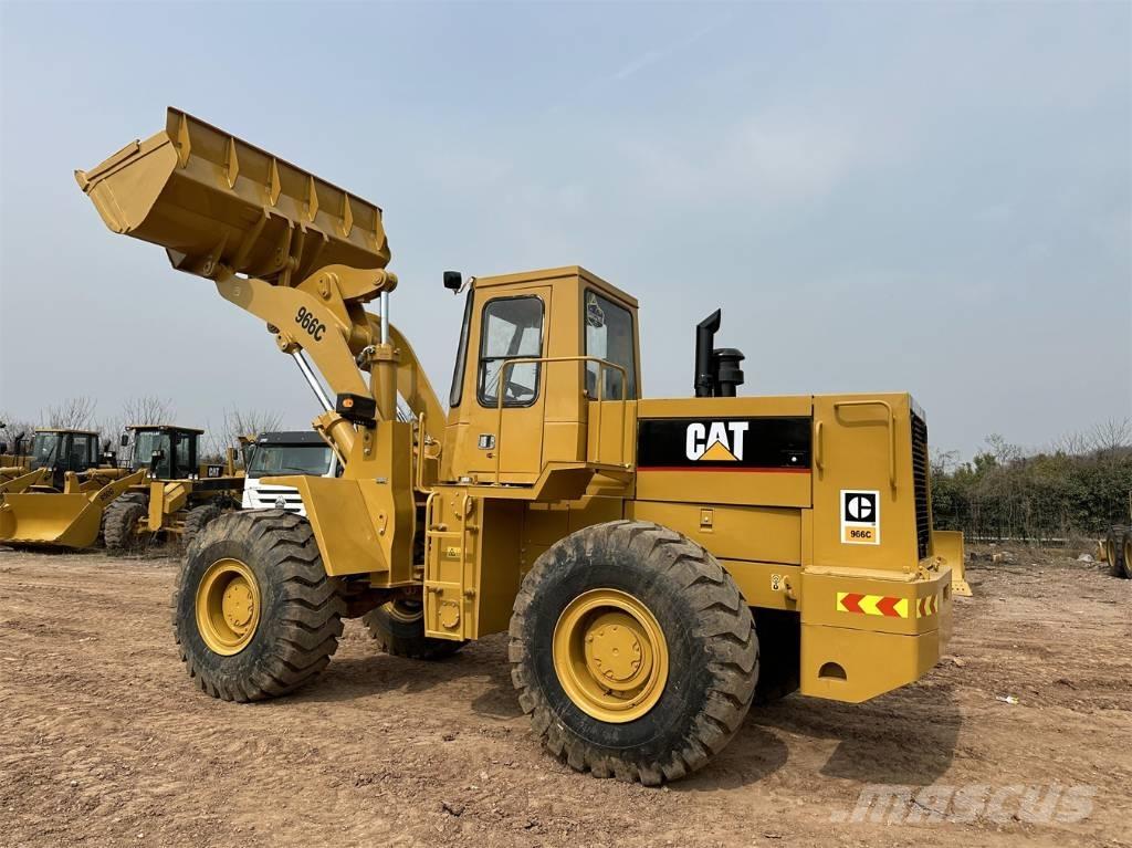 CAT 966 C Rataslaadurid