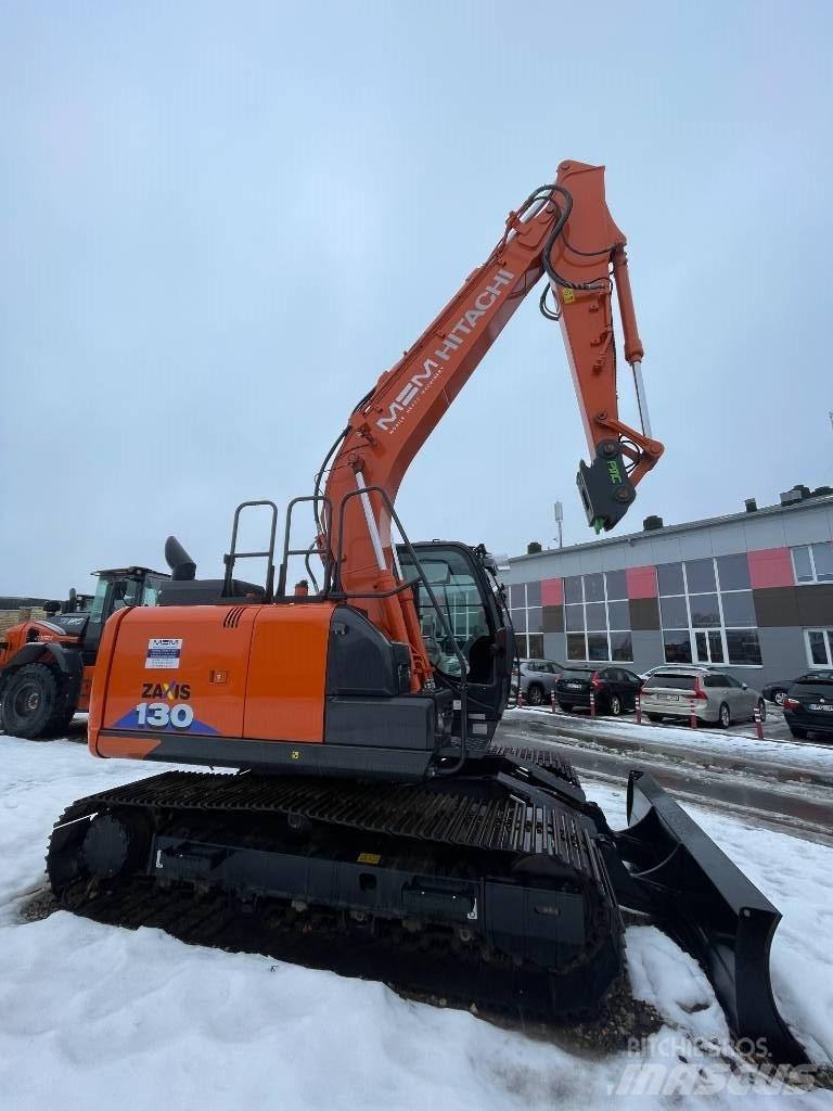 Hitachi ZX 130-6 Roomikekskavaatorid