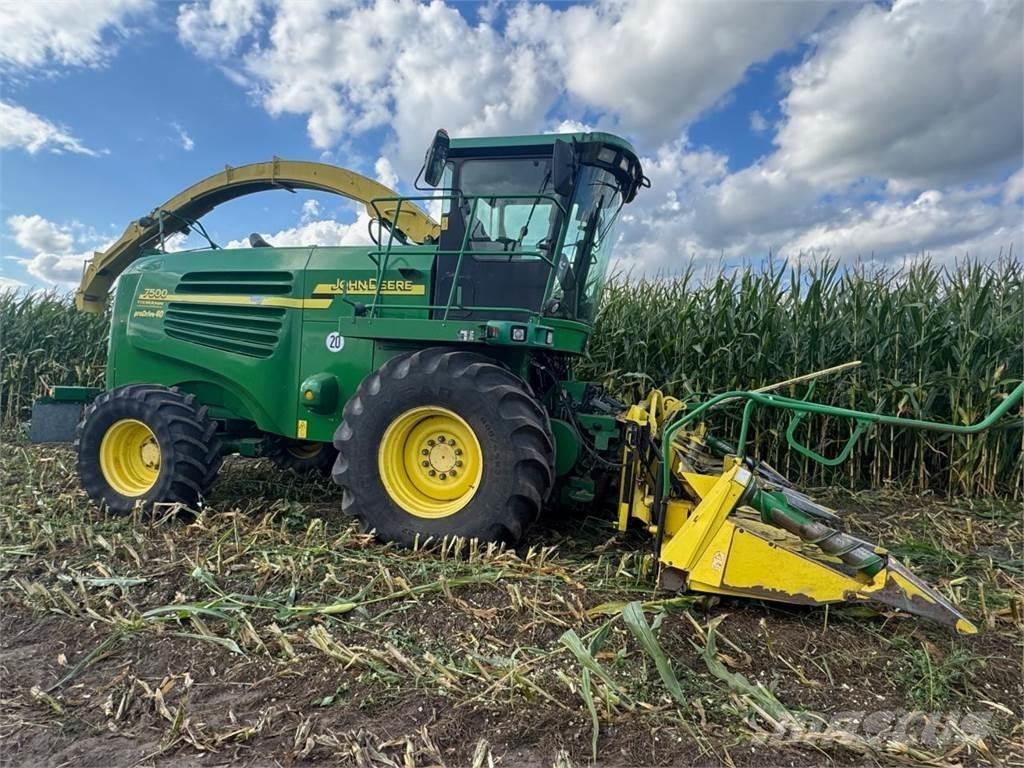 John Deere 7400 Silokombainid