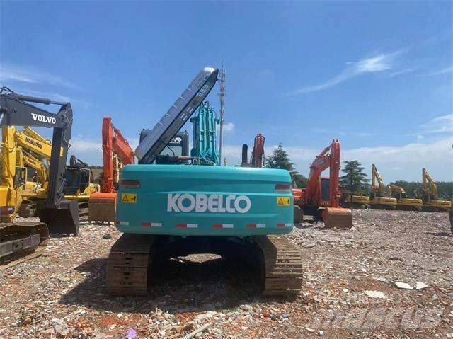Kobelco SK 210 Roomikekskavaatorid
