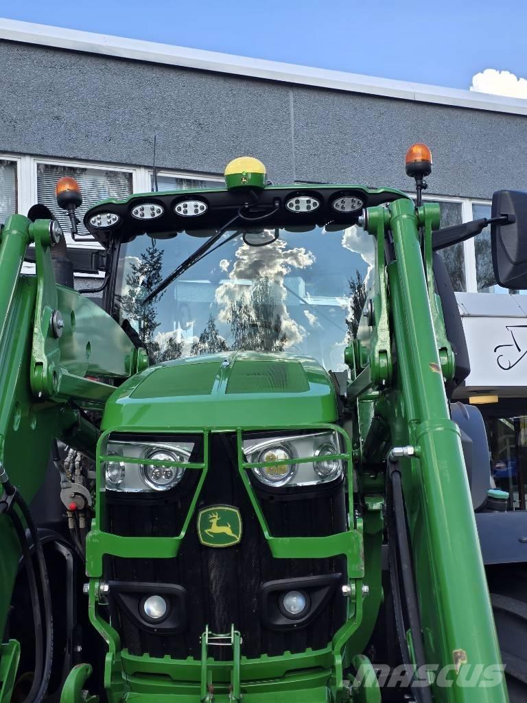 John Deere 6130 R Traktorid