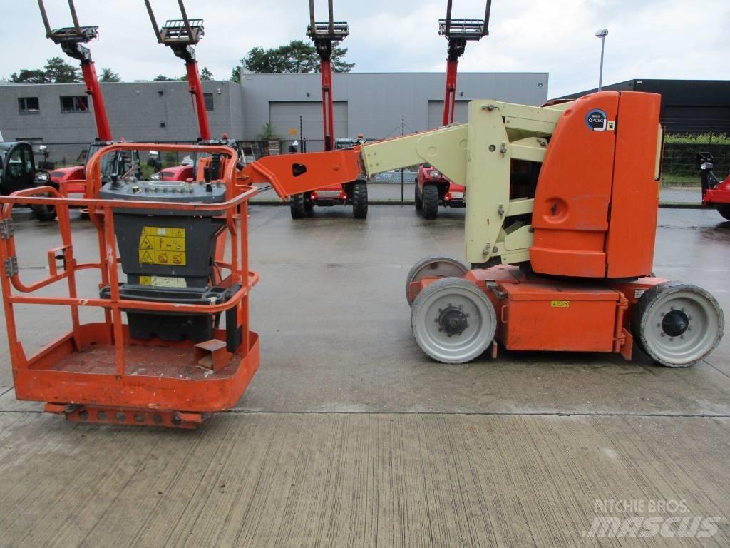 JLG E 300 AJP (718) Kompaktsed poomtõstukid