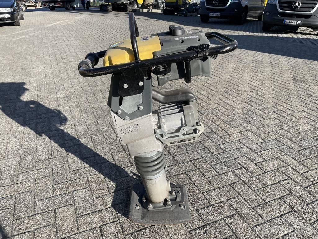 Wacker Neuson AS60e Vibroplaadid