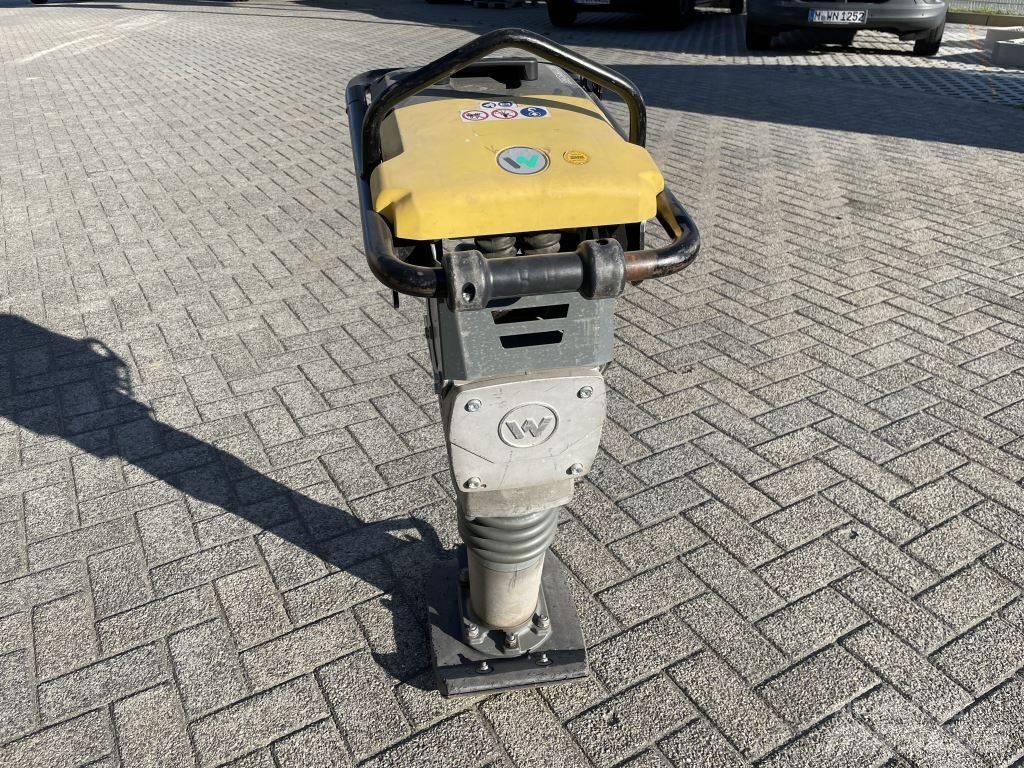 Wacker Neuson AS60e Vibroplaadid