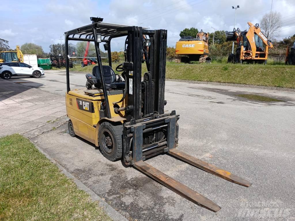 CAT EP 30 K PAC Elektritõstukid