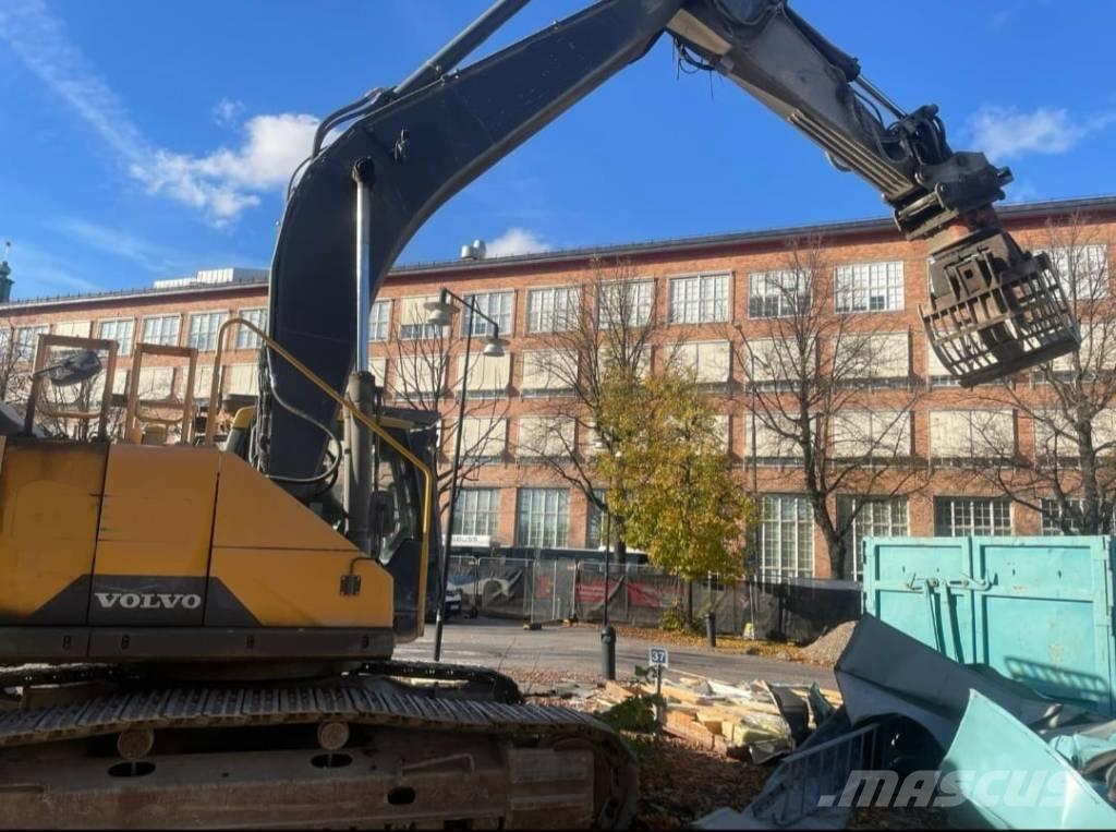 Volvo EC 300 EL Roomikekskavaatorid
