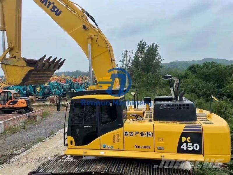 Komatsu PC450-8 Roomikekskavaatorid