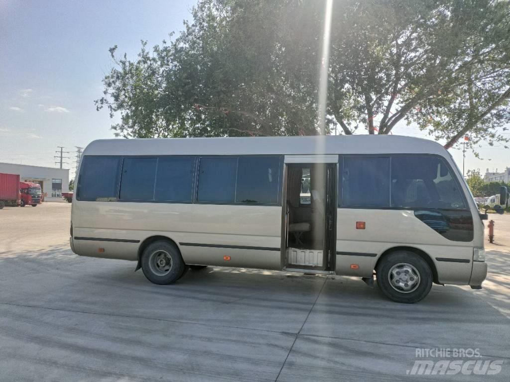 Toyota Coaster Bus Väikebussid