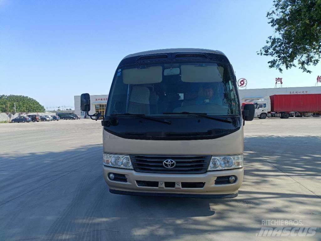 Toyota Coaster Bus Väikebussid