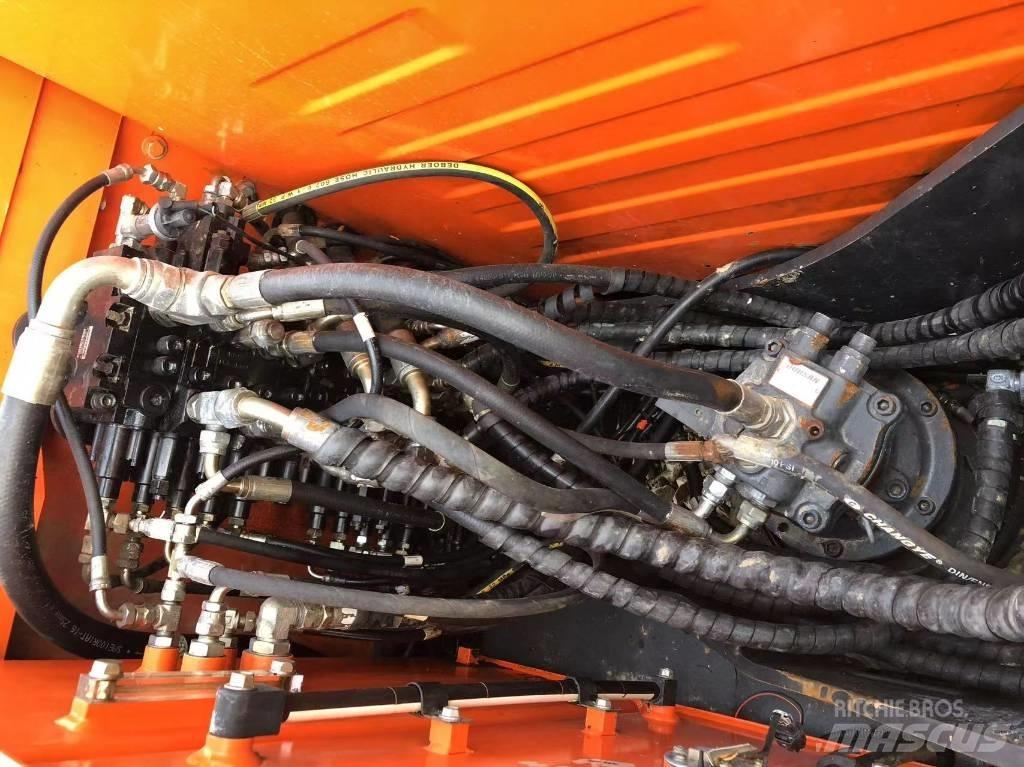 Doosan 75-9c Roomikekskavaatorid
