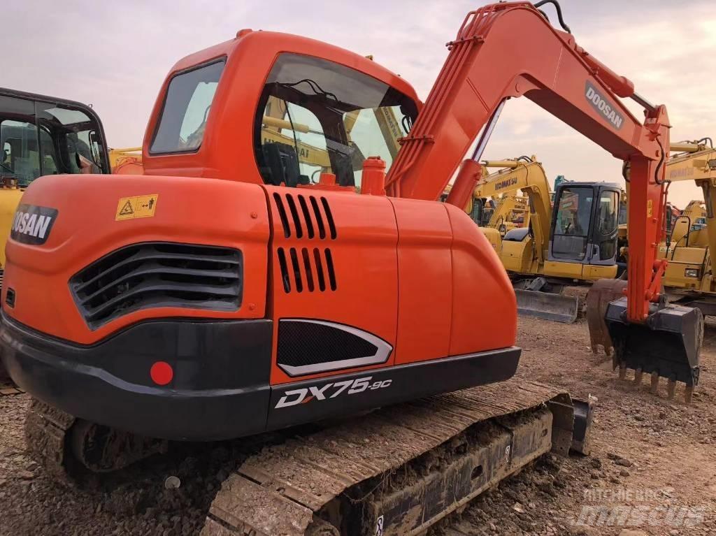 Doosan 75-9c Roomikekskavaatorid