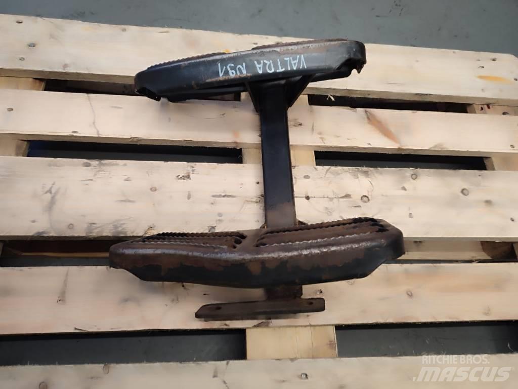Valtra N91 step step Raamid