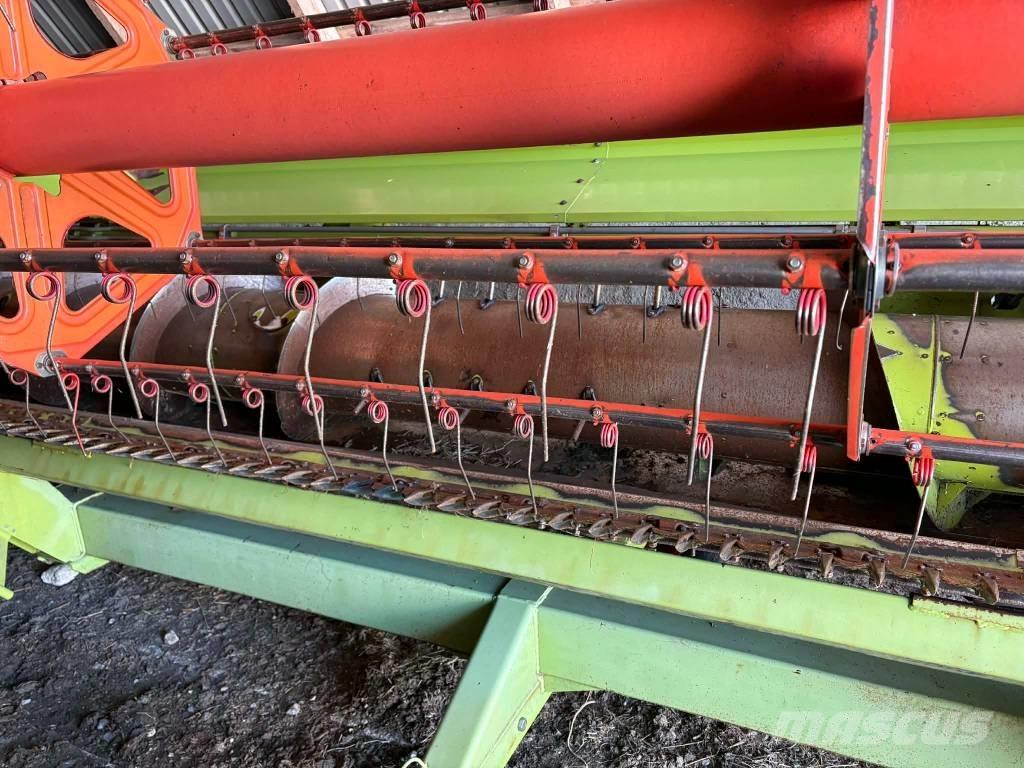 CLAAS Tucano 320 Teraviljakombainid