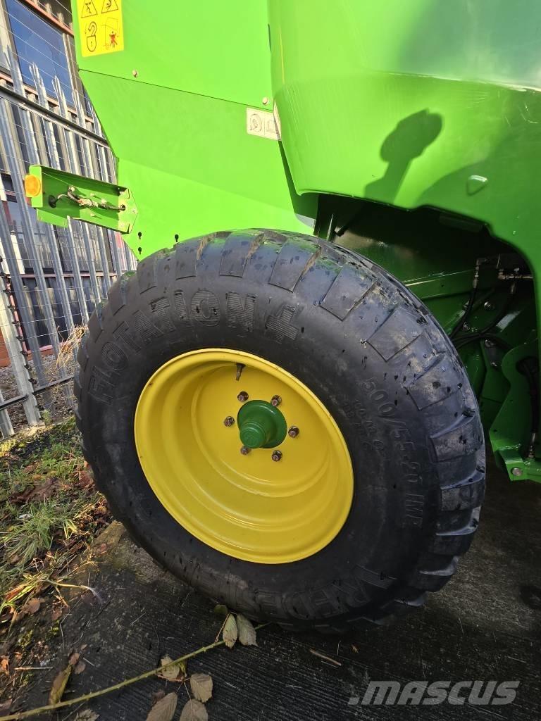 John Deere F441 M Ruloonpressid