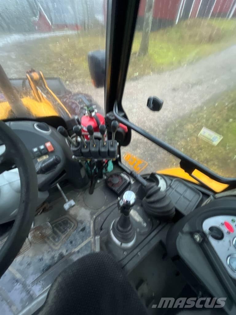 JCB 4X Rataslaadurid