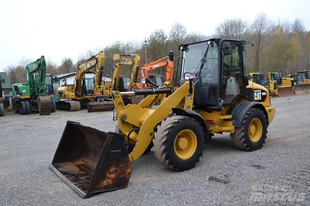 CAT 908 H 2 Rataslaadurid