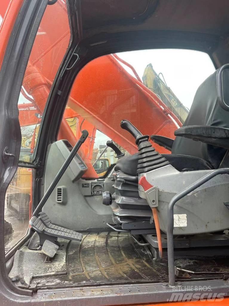 Doosan dx225 Roomikekskavaatorid