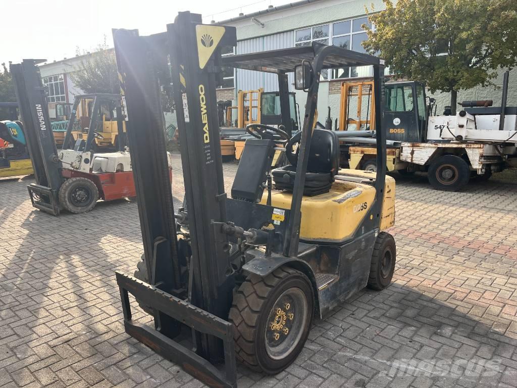 Daewoo D25S3 V-2311 Diiseltõstukid