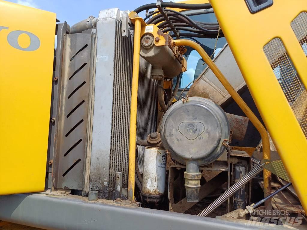 Volvo EW 160 B Ratasekskavaatorid
