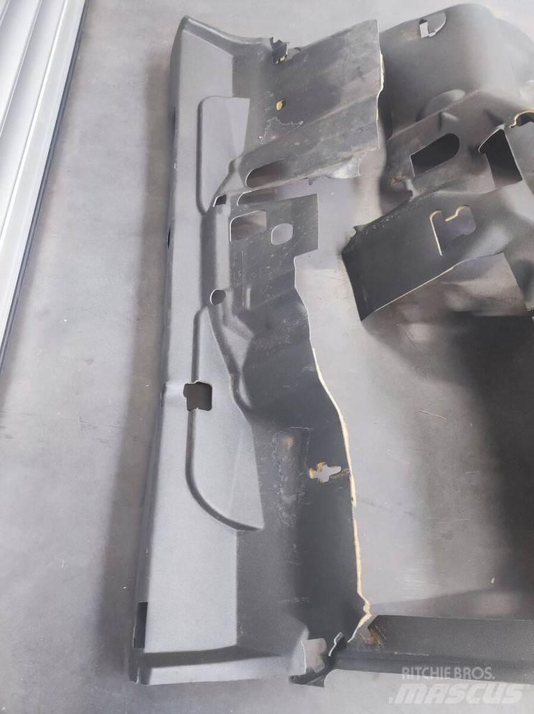 Renault Floor Mat Kabiinid